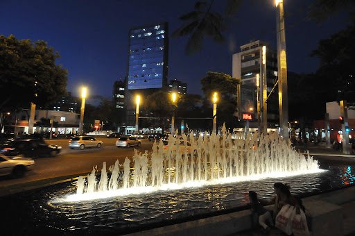 belo horizonte _ praça da savassi